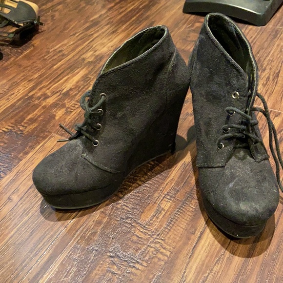 Shi heels - Picture 2 of 2